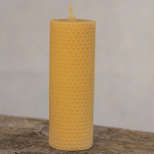 IMG_9837 gedrehte Kerze aus Bienenwachs (groß)